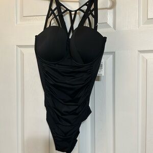 TORRID BLACK BATHING SUIT SIZE 1 NWT